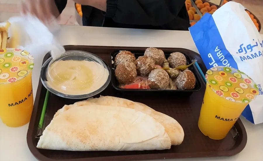 مطعم ماما نورة السويدي | أسعار المنيو وأرقام وعنوان الفرع مطعم ماما نورة